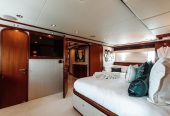 Beachfront | 2006 108ft (32.92m) Luxury Motor Yacht built by US shipyard Hargrave