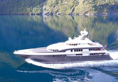 CAIPIRINHA-2009-196-1122-LURSSEN-Motor-Yacht-For-Sale-YachtDealz1