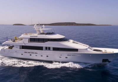 ENDLESS-SUMMER-2000-130-39.62m-Motor-Yacht-for-charter-YachtDealz1