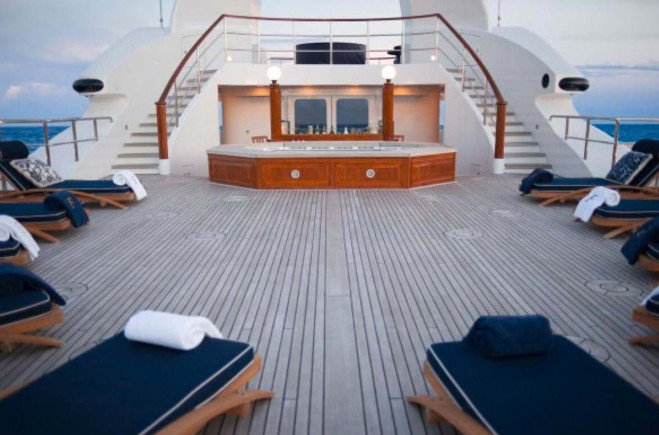 FREEDOM | 2001 70m (230ft) Luxury Quad-Deck Steel Motor Yacht from Italian shipyard BENETTI