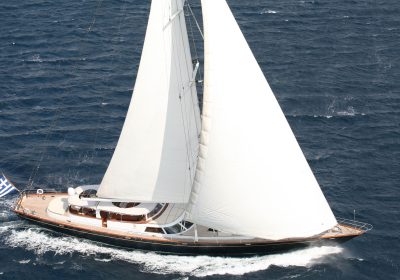 GITANA-1989-118-35.97m-Classic-Sail-Yacht-for-charter-YachtDealz11