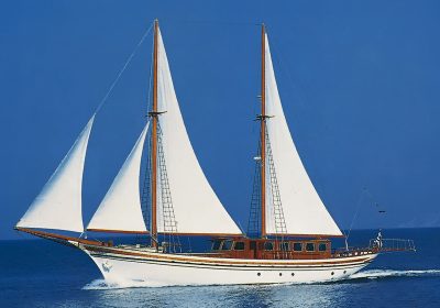 HERMINA-1993-101-8-31m-Classic-Sail-Yacht-for-charter-YachtDealz2