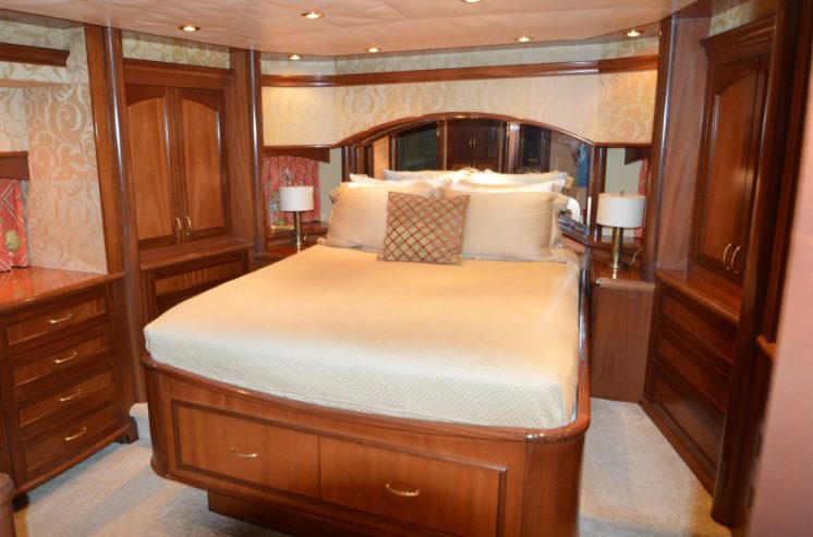 Joan’s Ark | 2003 121ft Luxury Motor Yacht built by Canadian shipyard Crescent Custom Yachts