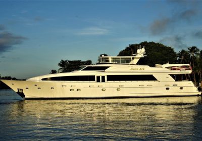 Joans-Ark-2003-121-CRESCENT-Motor-Yacht-For-Sale-YachtDealz56