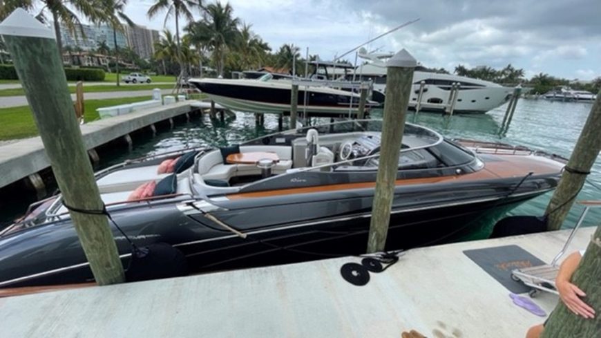 Lady D | 2014 44ft (13.41m) Luxury Motor Yacht built by Italian shipyard Riva