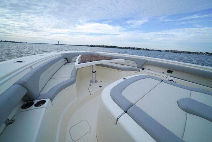 Liquid Negotiations | 2019 42ft (12.85m) Luxury Center Console Scout 42 LXF