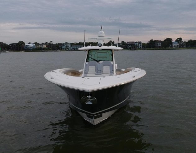 Liquid Negotiations | 2019 42ft (12.85m) Luxury Center Console Scout 42 LXF