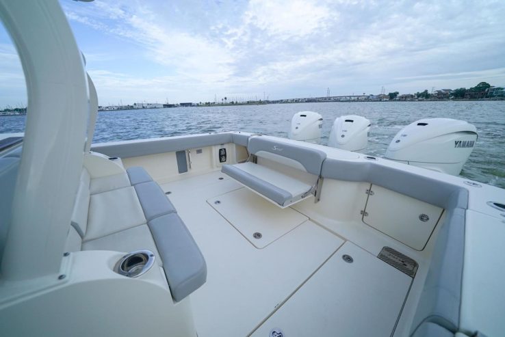 Liquid Negotiations | 2019 42ft (12.85m) Luxury Center Console Scout 42 LXF