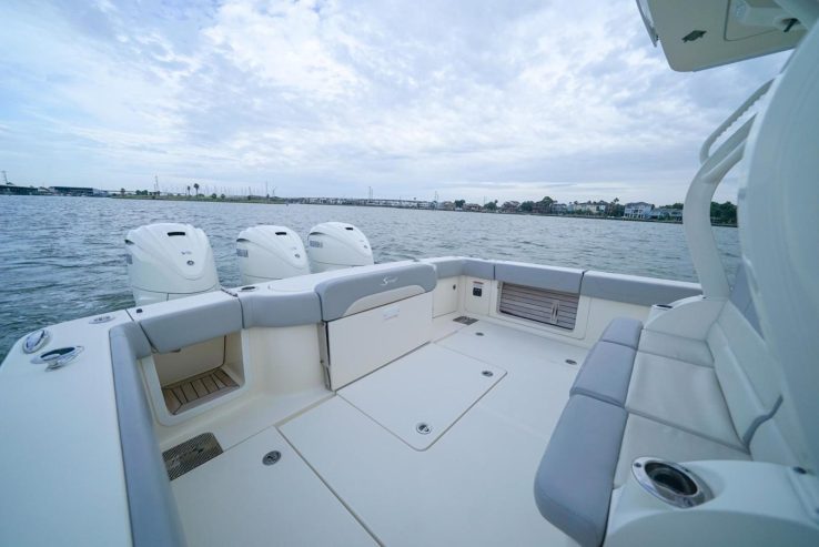 Liquid Negotiations | 2019 42ft (12.85m) Luxury Center Console Scout 42 LXF