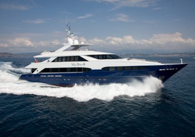 MAC-BREW-is-a-40.18m-1311022-Performance-Aluminium-Luxury-Motor-Yacht-for-charter-YachtDealz1