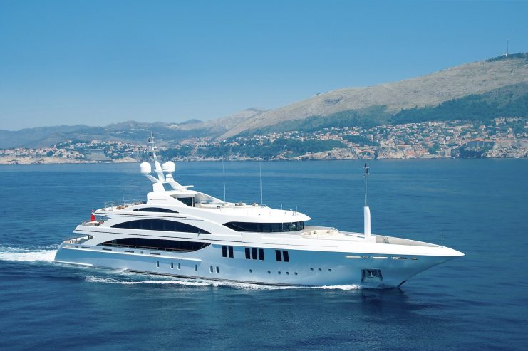 MIMI | 2008 60m (196′ 10″) Luxury Steel Motor Yacht from renowned Italian shipyard BENETTI