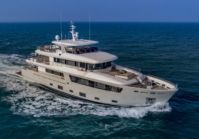 MIMI-LA-SARDINE-is-a-33.85m-111122-Luxury-Explorer-Steel-Motor-Yacht-for-charter-YachtDealz8