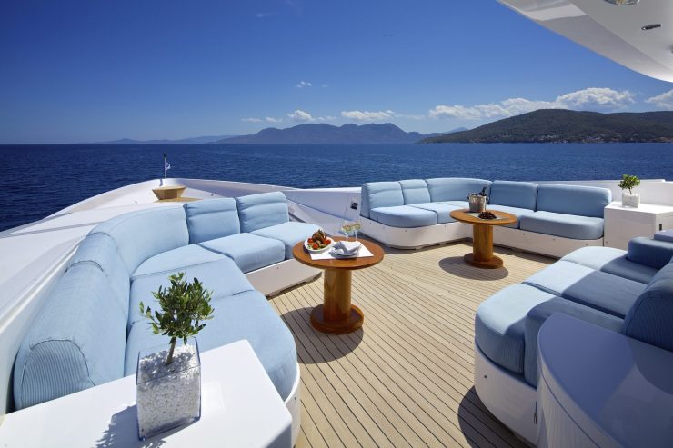 OCEANOS | 2006 48.85m (160′ 3″) Luxury Aluminium Motor Yacht from Italian shipyard Mondomarine