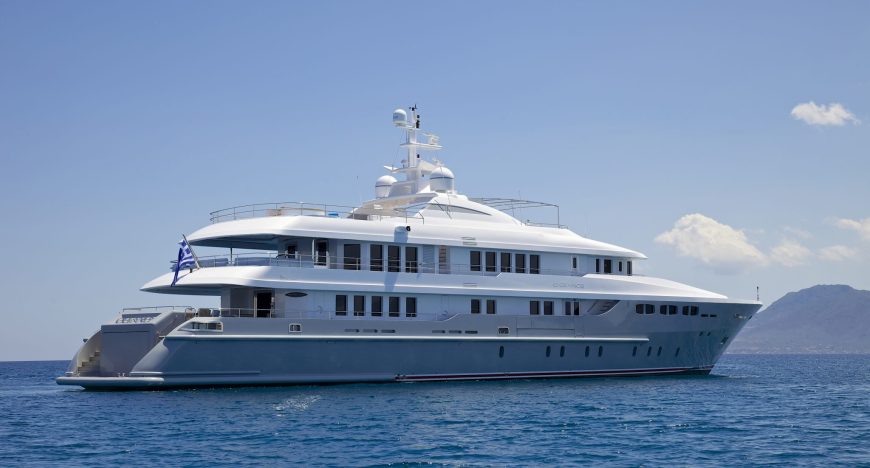 OCEANOS | 2006 48.85m (160′ 3″) Luxury Aluminium Motor Yacht from Italian shipyard Mondomarine