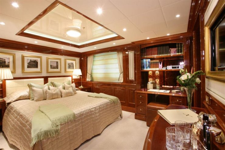 ST DAVID | 2008 60m (196′ 10″) Luxury Tri-Deck Steel Motor Yacht from renowned Italian shipyard BENETTI