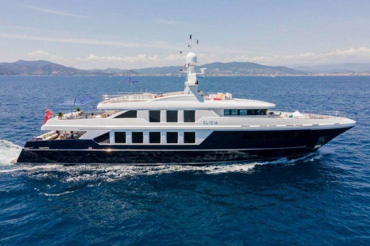 TIMBUKTU (EX. CLICIA) | 2009 41.8m (137′ 2″) Luxury Explorer Motor Yacht from Italian shipyard Baglietto