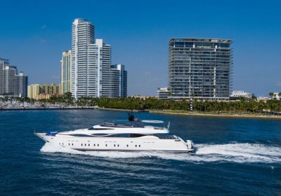 TROPICANA-2004-105-32m-Motor-Yacht-for-charter-YachtDealz7