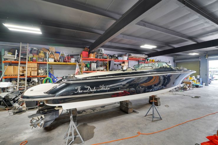 The Dude Abides | 2015 28ft (8.53m) High Performance Luxury Superyacht Tender / Day boat built by Chris-Craft