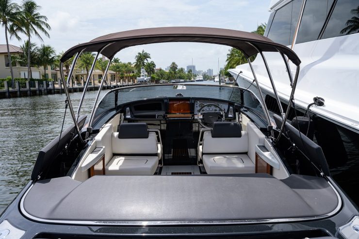 Tini | 2013 27ft (8m) Superyacht tender / day boat built by Italian shipyard Riva