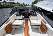 Tini | 2013 27ft (8m) Superyacht tender / day boat built by Italian shipyard Riva