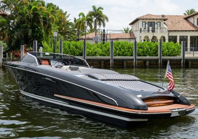 Tini-2013-27-RIVA-Cruising-Yacht-For-Sale-YachtDealz6