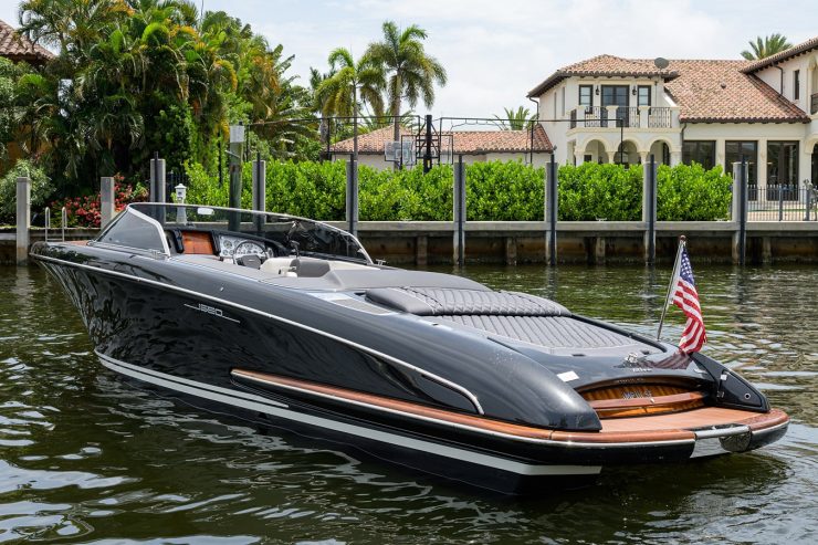 Tini | 2013 27ft (8m) Superyacht tender / day boat built by Italian shipyard Riva