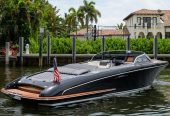 Tini | 2013 27ft (8m) Superyacht tender / day boat built by Italian shipyard Riva