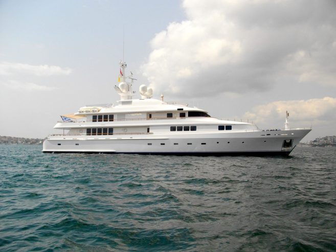 VERA | 2000 52.09m (170′ 11″) Steel Luxury Motor Yacht from German shipyard Abeking & Rasmussen