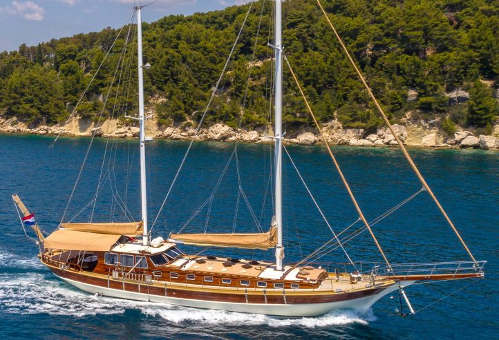 ANGELICA | 1991 30.8m (101”) Traditional Gulet Sail Yacht