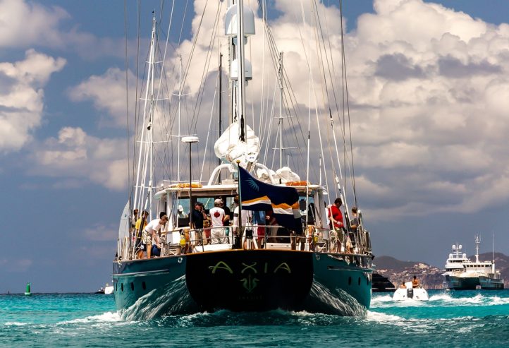 AXIA | 1990 37.5m (123′) Classic Aluminium Sail Yacht from American shipyard Palmer Johnson