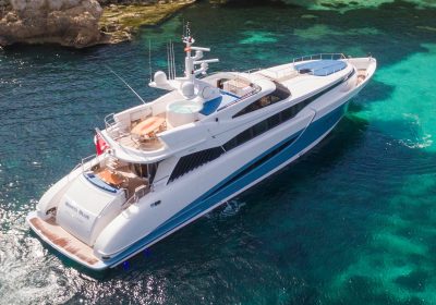 BENITA-BLUE-2005-33.7m-110522-Luxury-Motor-Yacht-for-charter-YachtDealz19