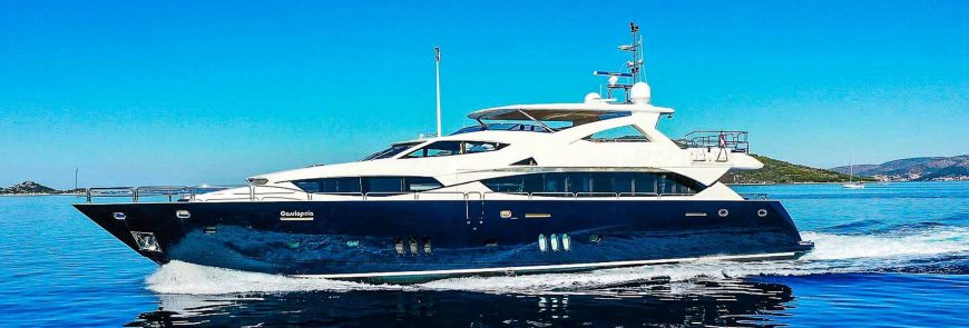 CASSIOPEIA | 2009 33.91m (111’2″ ) Luxury Flybridge Motor Yacht from British shipyard SUNSEEKER