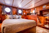 CHANTELLA | 1966 30m (98’4″) Classic Luxury Motor Yacht from French shipyard Chantier Naval d’Antibes