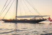 COLUMBIA | 2014 43.03m (141’1″ ) Modern Luxury Steel Schooner Sail Yacht from American shipyard Eastern Shipbuilding