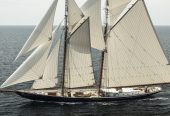 COLUMBIA | 2014 43.03m (141’1″ ) Modern Luxury Steel Schooner Sail Yacht from American shipyard Eastern Shipbuilding