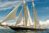 COLUMBIA | 2014 43.03m (141’1″ ) Modern Luxury Steel Schooner Sail Yacht from American shipyard Eastern Shipbuilding