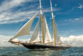 COLUMBIA | 2014 43.03m (141’1″ ) Modern Luxury Steel Schooner Sail Yacht from American shipyard Eastern Shipbuilding