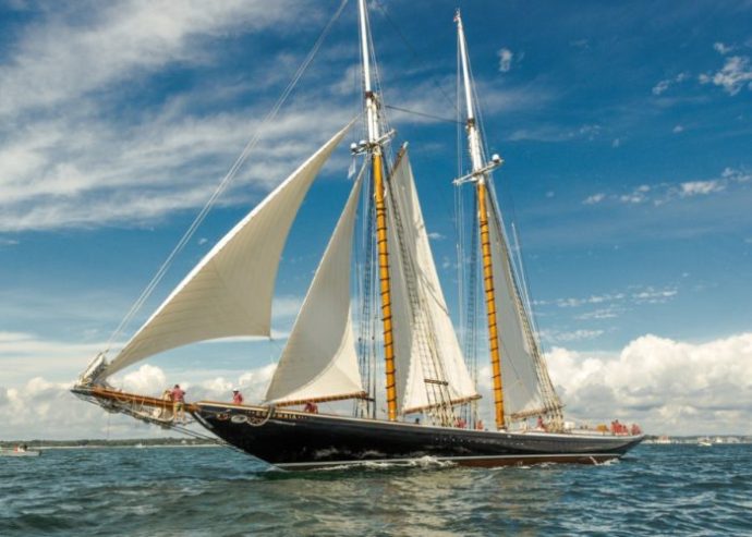 COLUMBIA | 2014 43.03m (141’1″ ) Modern Luxury Steel Schooner Sail Yacht from American shipyard Eastern Shipbuilding