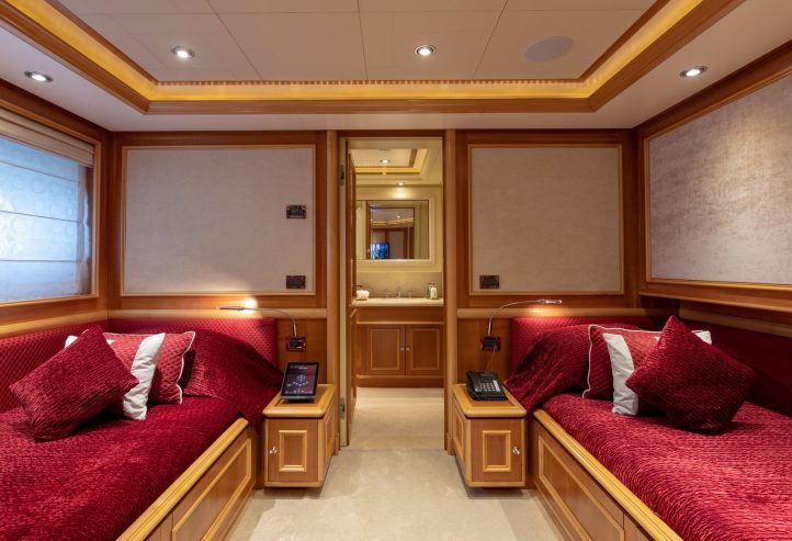 EMOTION 2 | 2007 42.6m (139’9″) Tri-Deck Luxury Motor Yacht from Italian shipyard CRN