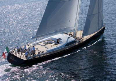 FAR-AND-WIDE-2007-30.2m-99-Luxury-Sail-Yacht-for-charter-YachtDealz19