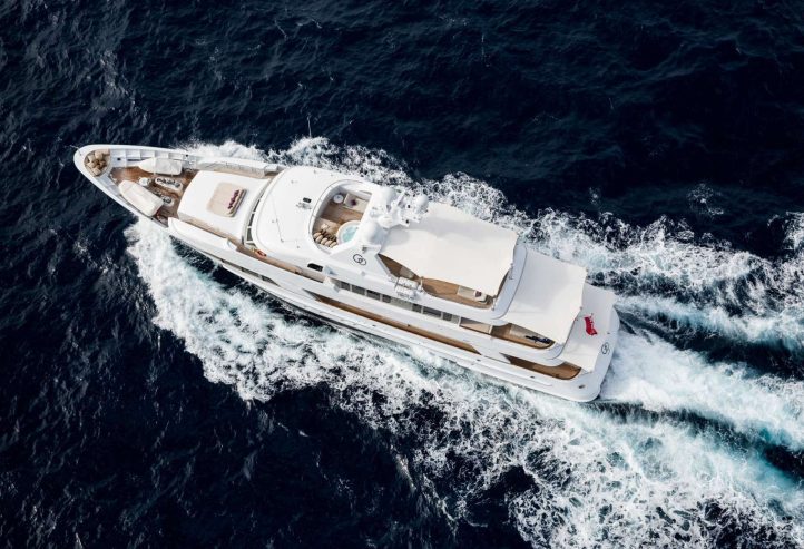 GO | 2010 43m (141’1″) Tri-Deck Steel Motor Yacht from Dutch shipyard FEADSHIP