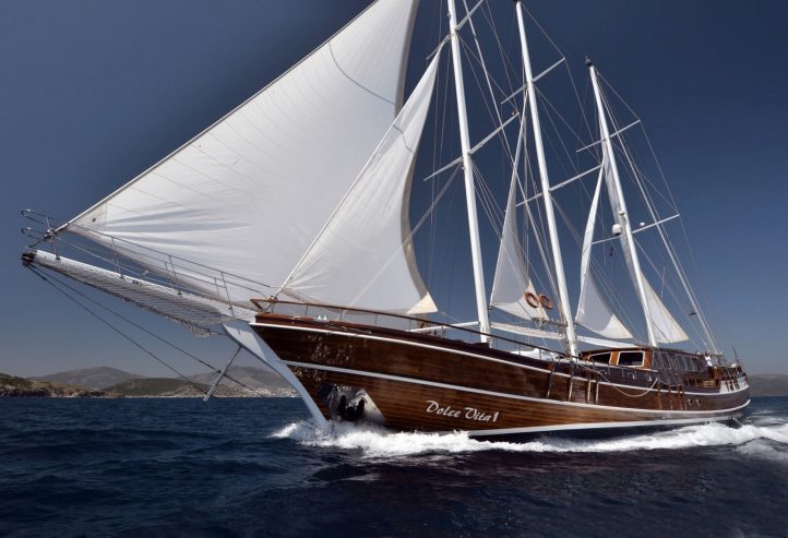 GULET DOLCE VITA | 2005 34m (112′) Classic Style Gulet Wood Sail Yacht