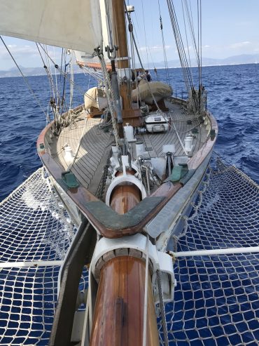 HALCYON | 1929 28.96m (95′) Classic Cruising Sail Yacht from British shipbuilder John Thornycroft