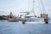 HUTIANE | 2011 32.44m (106’4″ ) Luxury Aluminium Catamaran Sail Yacht from Italian shipyard Cuneo Marine