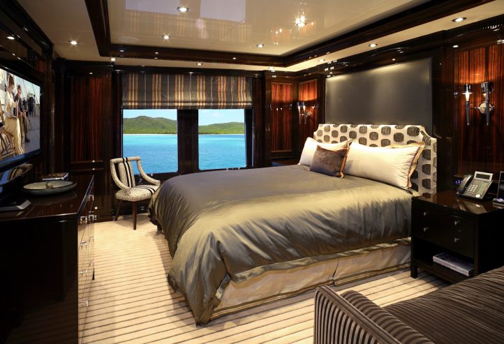 INVICTUS | 2013 65.5m (214’11”) Tri-Deck Luxury Motor Yacht from American shipyard Delta Marine