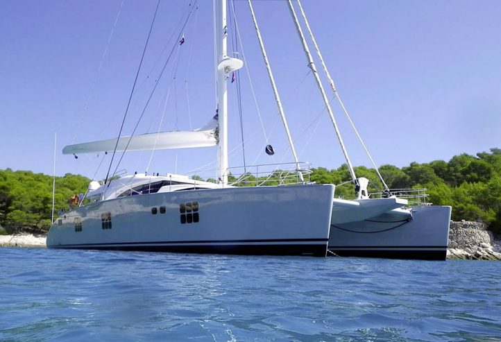 IPHARRA | 2010 31.1m (102′) Fast Cruising Aluminium Catamaran Sail Yacht from Polish shipyard Sunreef