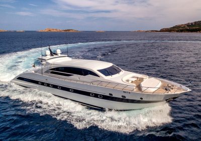 JAJARO-2009-30m-98422-Fast-Luxury-Motor-Yacht-for-charter-YachtDealz22