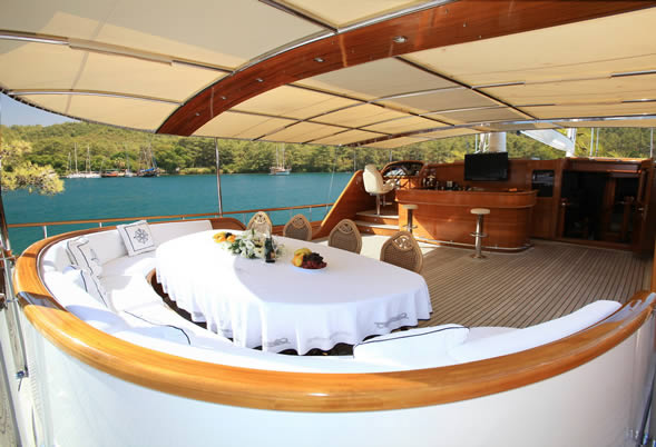 KAYA GUNERI V | 2009 39.5m (130′) Classic Style Wood Gulet Sail Yacht from Turkish shipyard BODRUM