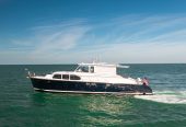 MARINA | 2008 56′3″ (17.14m) Luxury Performance Motor Yacht built by US shipyard Huckins Yacht