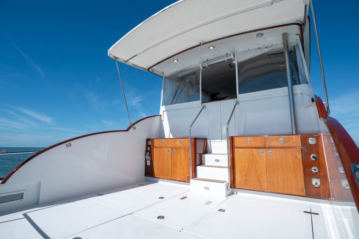 MARINA | 2008 56′3″ (17.14m) Luxury Performance Motor Yacht built by US shipyard Huckins Yacht